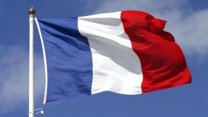 المخابرات الفرنسية تحقق مع صحفي كشف استخدام تحالف العدوان لأسلحة فرنسية ضد اليمن