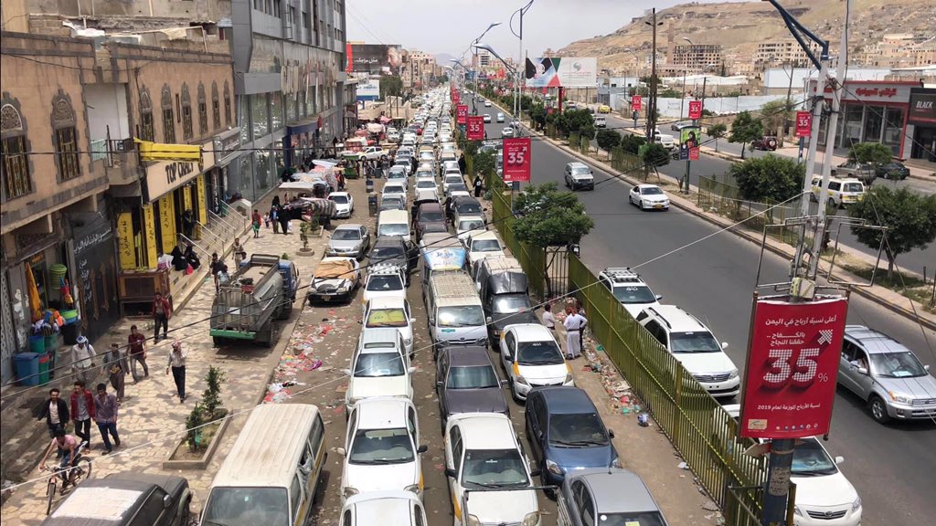تخفيض أسعار البنزين والديزل في العاصمة صنعاء والمناطق الحرة وجرعة سعرية جديدة بعدن + أسعار التعبئة الآن في كافة محافظات اليمن؟