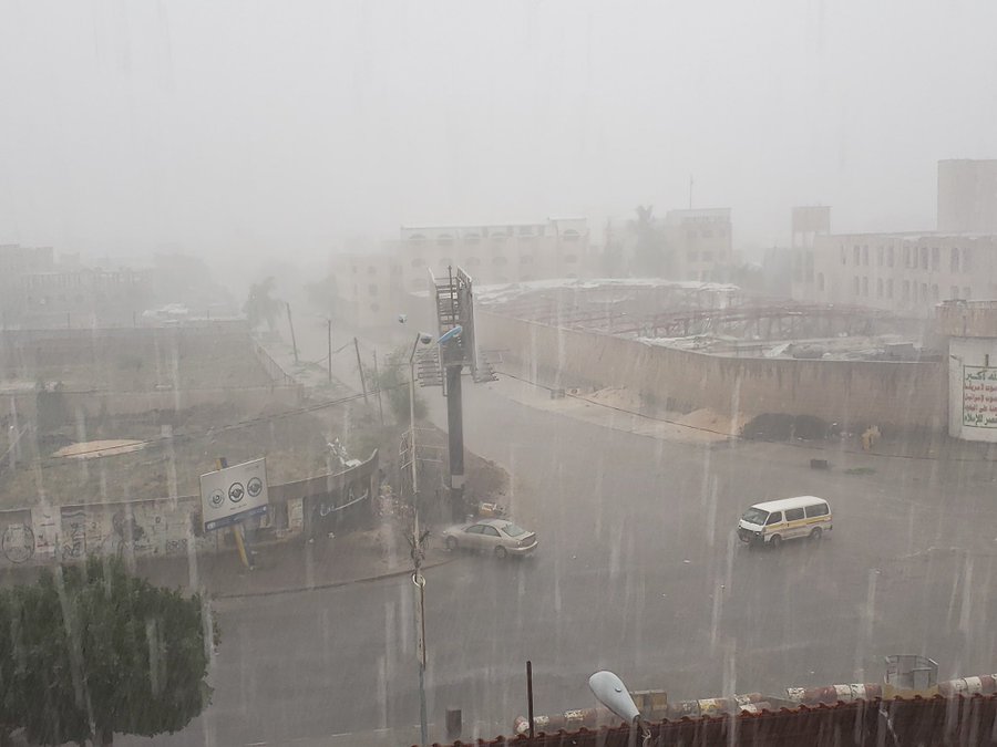 تحذير عاجل من “الأرصاد” لسكان 10 محافظات على رأسهم صنعاء.. وهذا موعد المنخفض الجوي العنيف الذي سيضرب اليمن