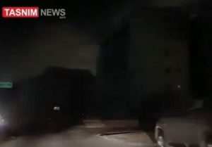 خمس مدن صهيونية تغرق في ظلام تام وسط إرباك كبير من الإنفجارات بمحطات الكهرباء