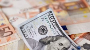 كابولوف: روسيا والهند تبتعدان عن استخدام الدولار واليورو في التجارة المتبادلة