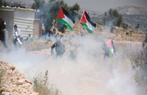 إصابة عدد من الفلسطينيين بالرصاص خلال مواجهات مع العدو الصهيوني