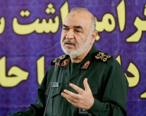 قائد الحرس الثوري الإيراني: العدو يعمد الإساءة إلى المقدسات لزعزعة استقرار المسلمين