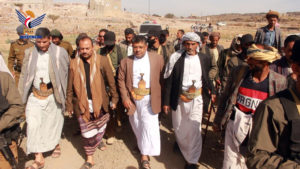 محمد علي الحوثي يشرف على إنهاء قضية قتل في مديرية عنس بذمار