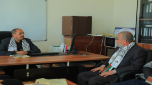 وزير الإعلام ضيف الله الشامي يلتقي القائم بأعمال ممثل حركة حماس باليمن