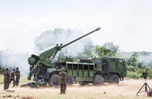وزير الدفاع الفرنسي: سنزوّد أوكرانيا بدفعة جديدة من مدافع سيزار